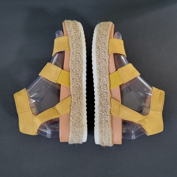 Universal Thread Agnes Microsuede Flatform Espadrilles Sandals Womens 6.5 Yellow - Picture 3 of 10